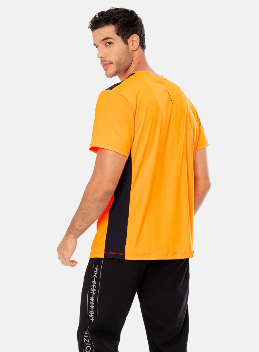 CAMISETA DEPORTIVA CON CORTES EN CONTRASTE PRECIO ESPECIAL